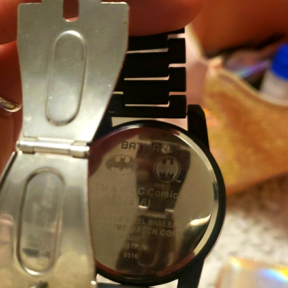 Perfect condition Batman watch - Picture 5 of 8